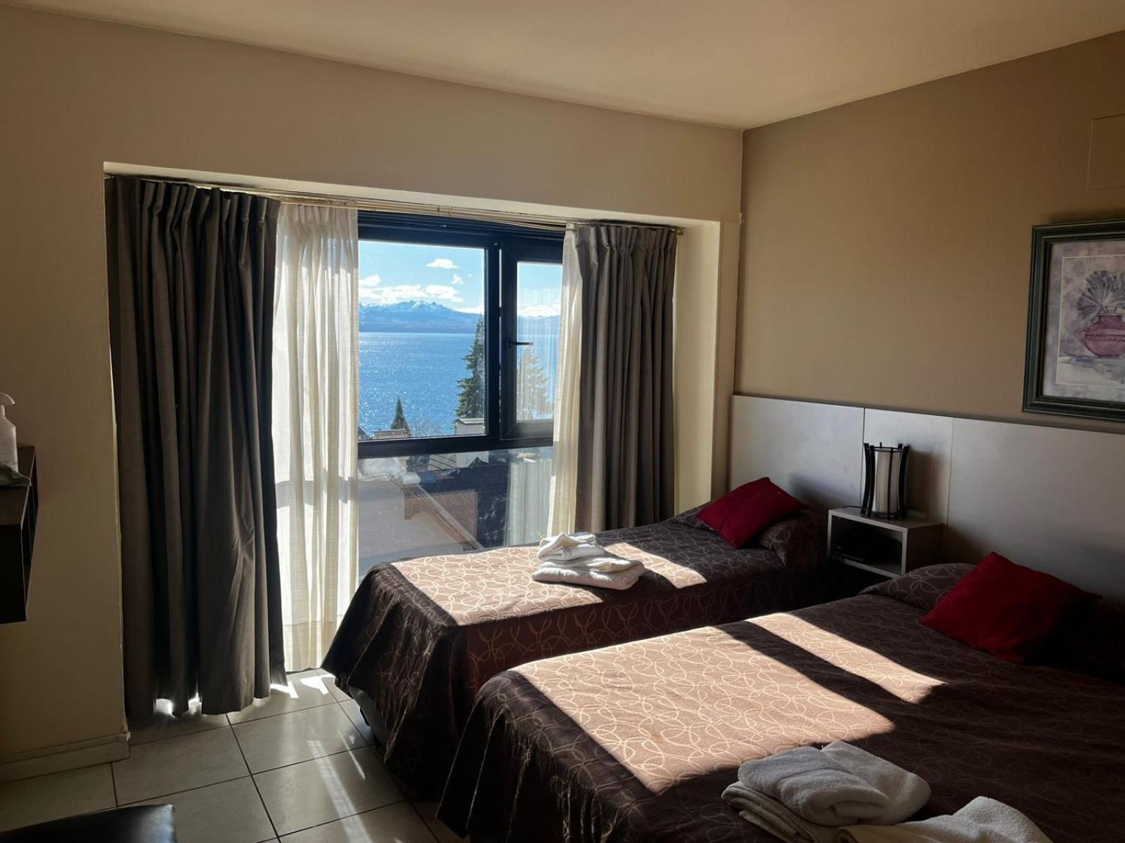 Hotel Internacional San Carlos de Bariloche Esterno foto