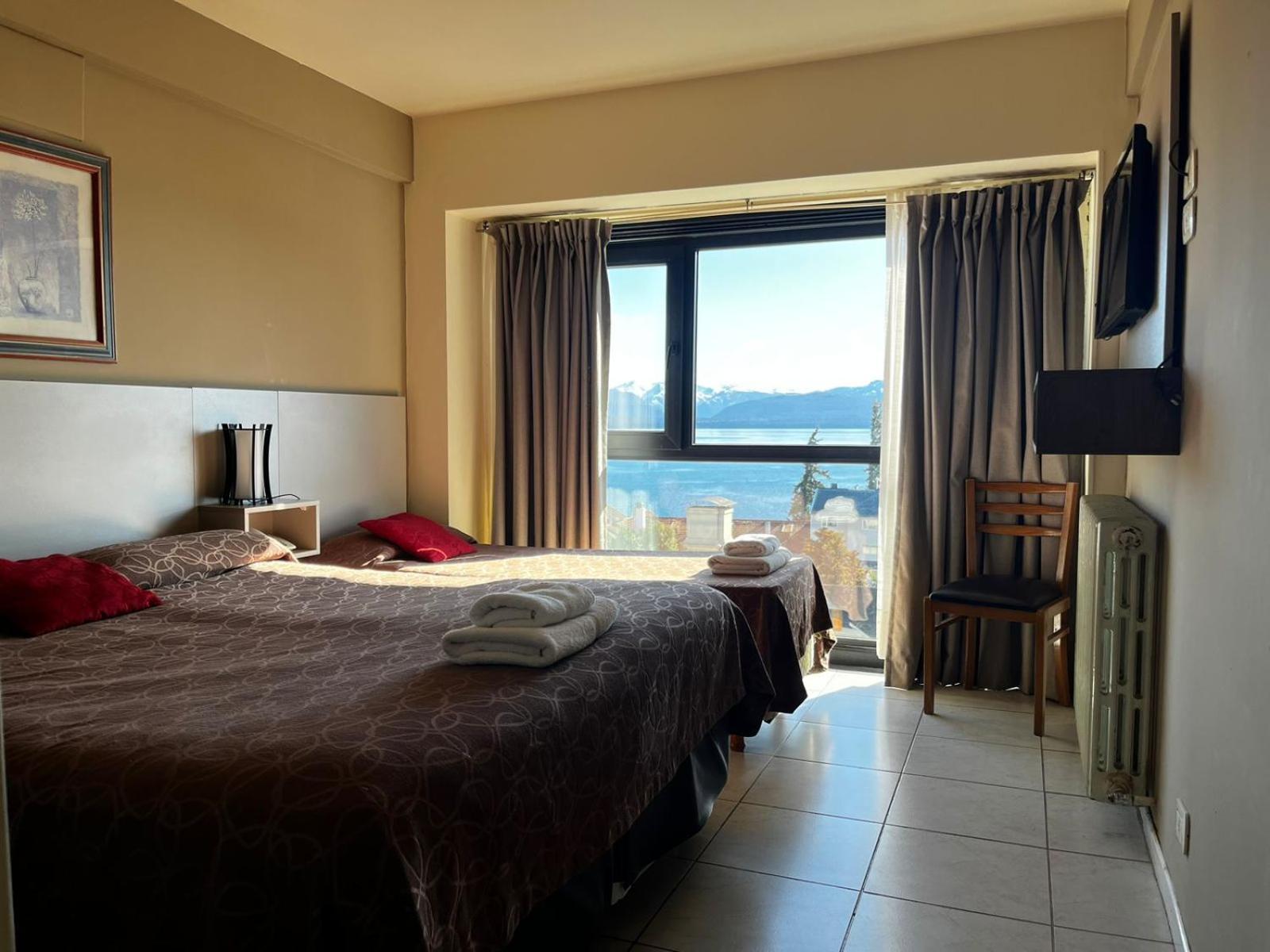 Hotel Internacional San Carlos de Bariloche Esterno foto