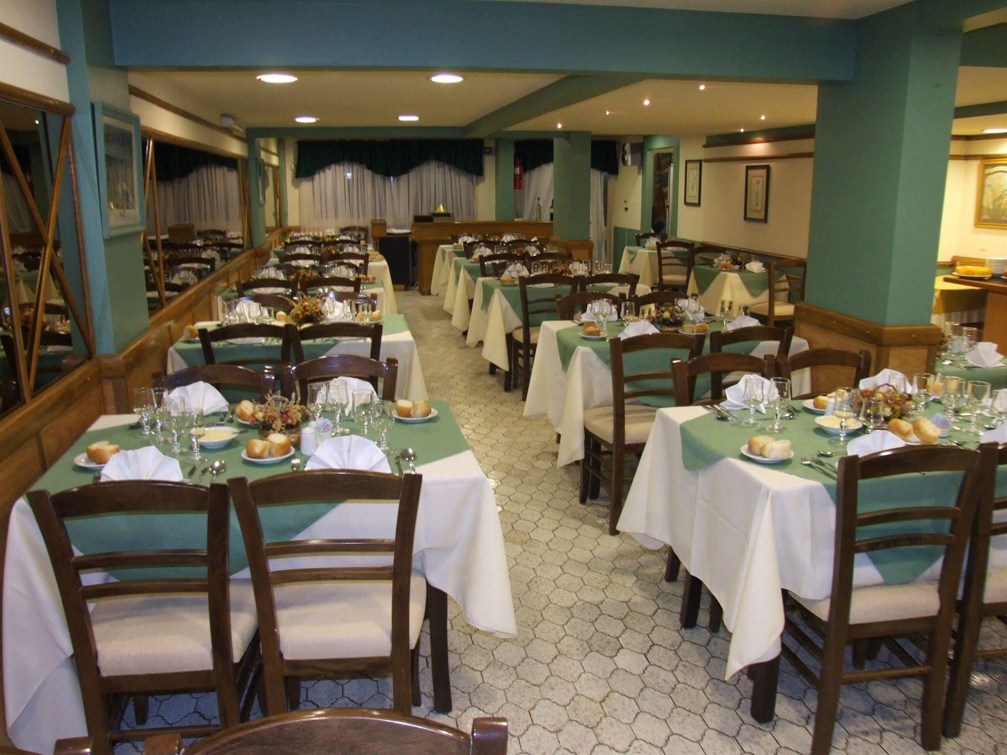 Hotel Internacional San Carlos de Bariloche Esterno foto